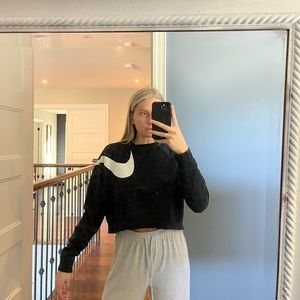 Black & White Nike Cropped Crewneck! Gently Used, Great Quality!